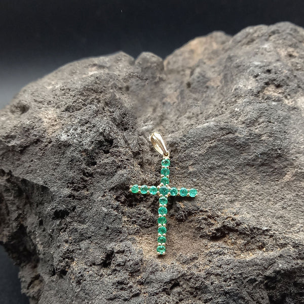 Cruz de esmeralda