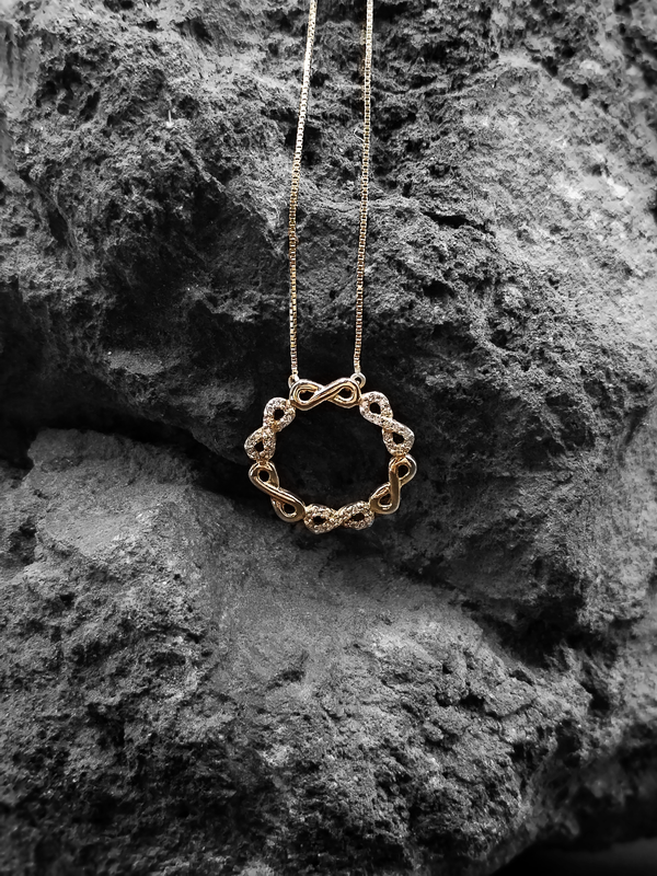 Gargantilla con diamantes