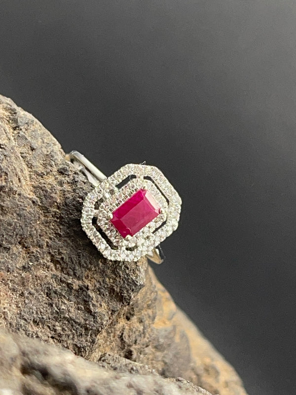 Anillo de Ruby